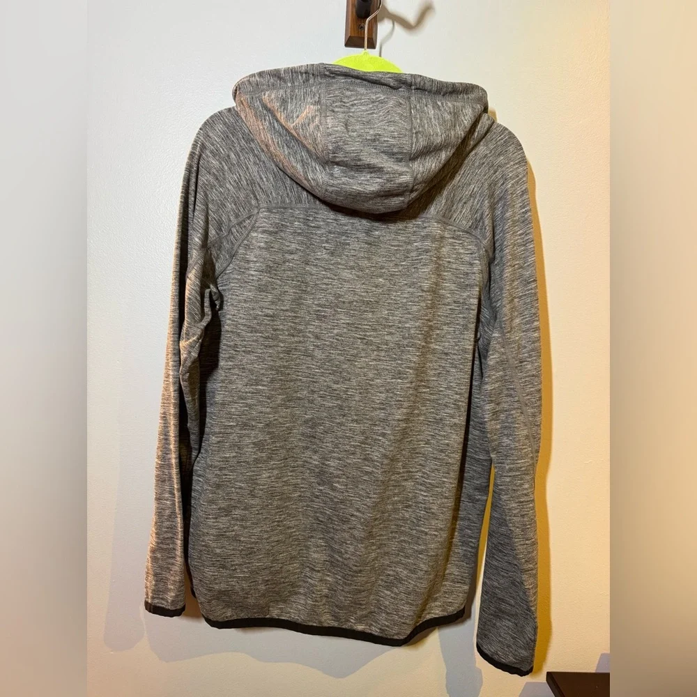 American Eagle Outfitters Heather Gray Extreme Flex Hoodie Sweatshirt with hood